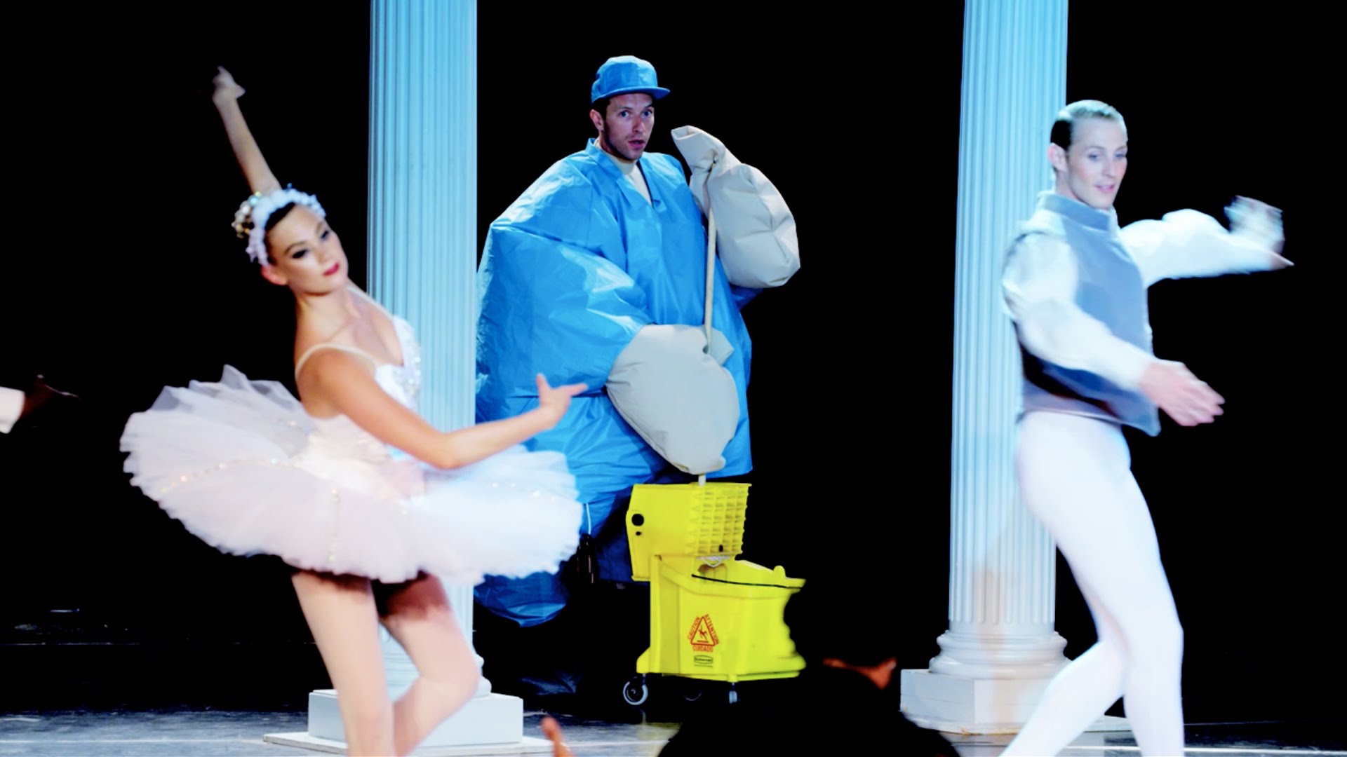 Confira o videoclipe de True Love