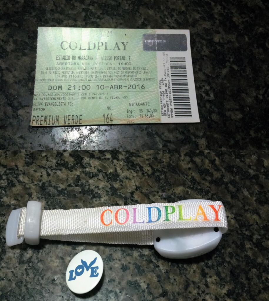 Algumas das lembranças que Luiza guarda do show do Coldplay