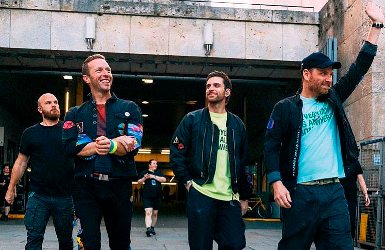 Flashmob em colaboração com fãs clubes do Coldplay, para os shows da banda  no Brasil